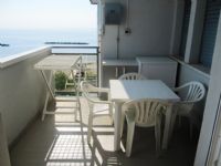 BALCONE » Affittasi bel bilocale completamente ristrutturato con splendida vista mare (Rif. 36)